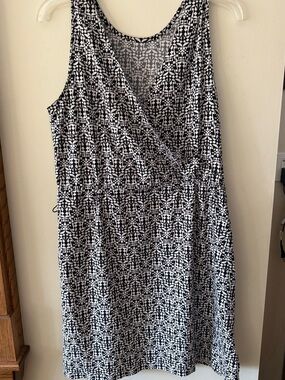 Title Nine Black and White Printed Midi Dress